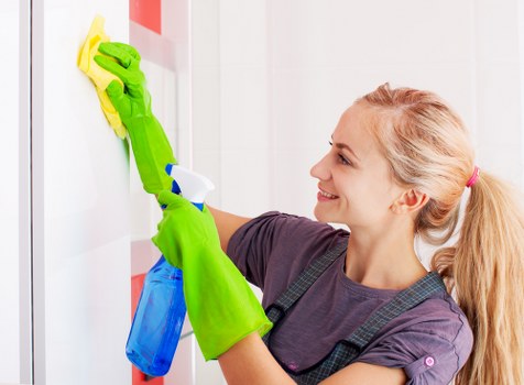 End of tenancy cleaning for a Shepherdsbush rental flat