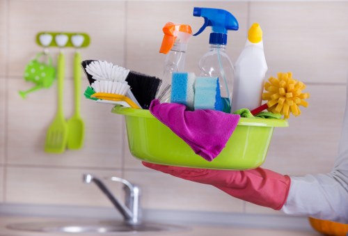 Thorough property cleaning process for a home in Shepherds Bush
